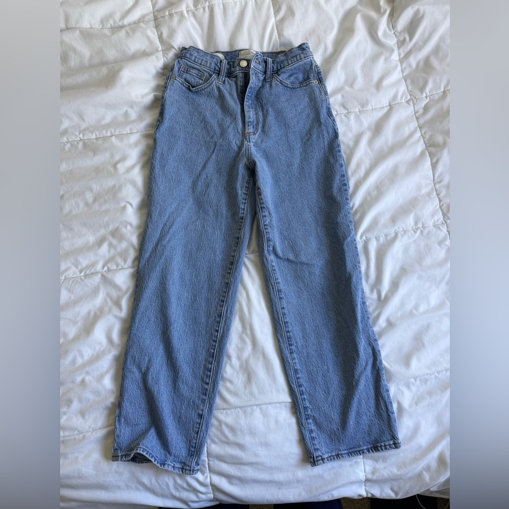 Universal Threads Vintage straight jeans!